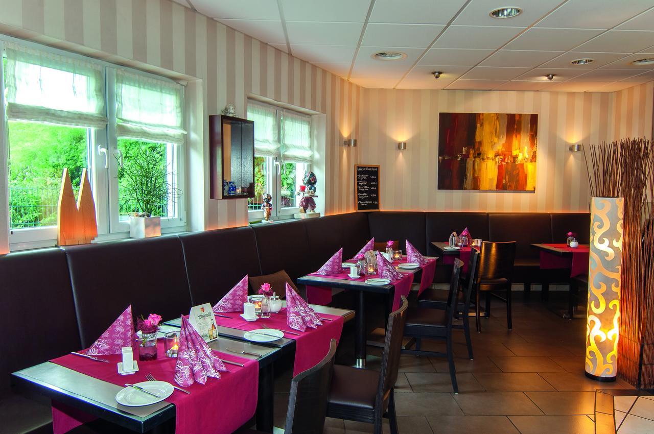 Hotel&Restaurant 4 Winden Windhagen Exterior foto